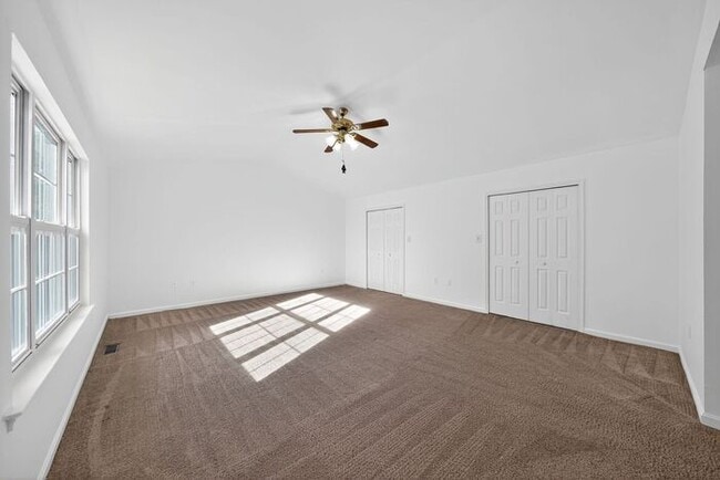 Building Photo - 11176 Carroll Dr