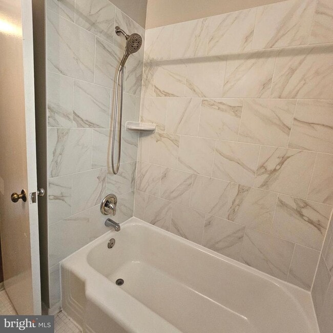 Building Photo - 3727 Ingalls Ave