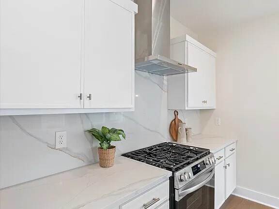 kitchen - 2130 12th Ave N