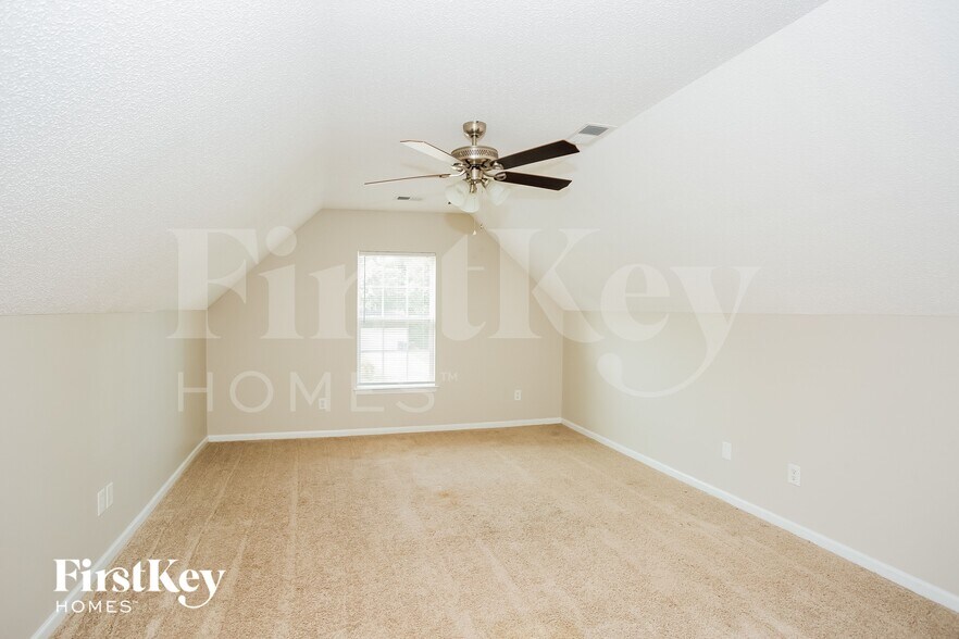 Building Photo - 5415 Tucker Phillips Dr