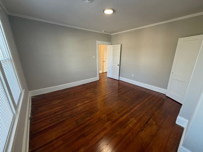 Building Photo - Beautifully Renovated 4bdrm/1.5bth Home Located in Richmond's Northside!!