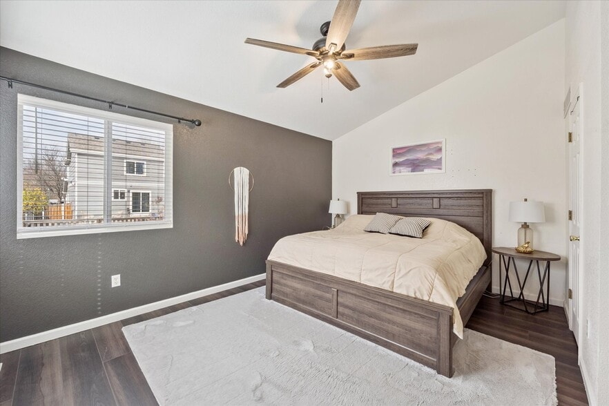 Building Photo - 5155 Golden Eagle Pky