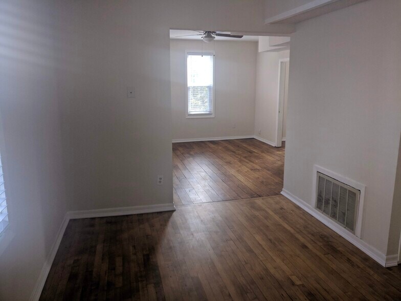 Building Photo - 211 17th Avenue Northeast