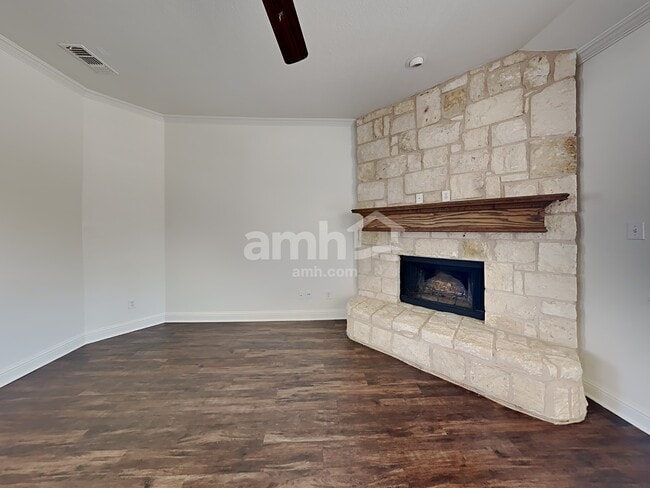 Building Photo - 337 Stanley Dr