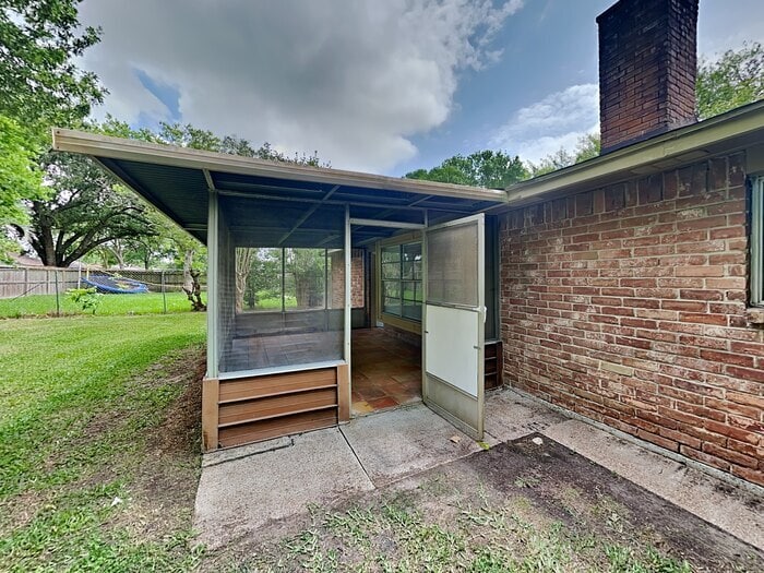 Building Photo - 16627 Blackhawk Blvd