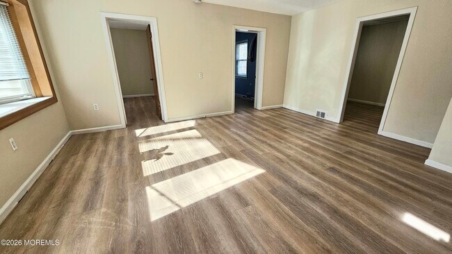 Building Photo - 12 Anderson Dr