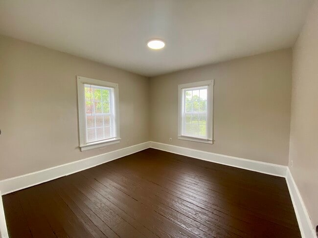 Building Photo - 664 Corley St