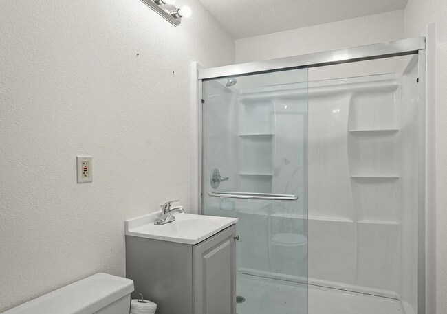 Building Photo - 1947 G St