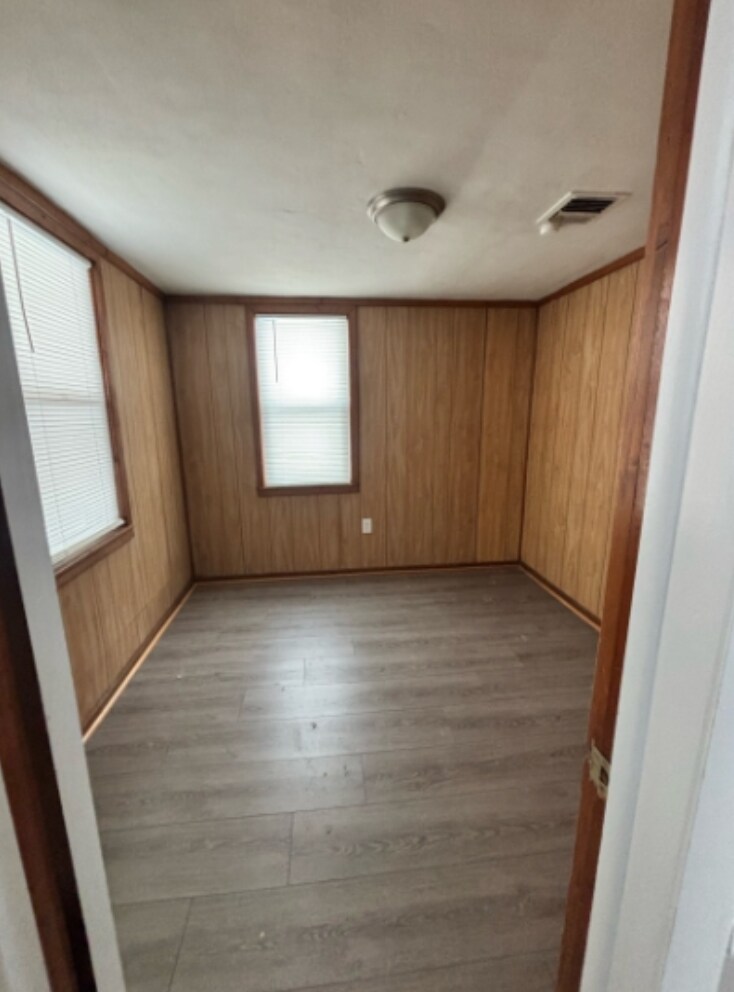 Building Photo - 314 Liston Ave