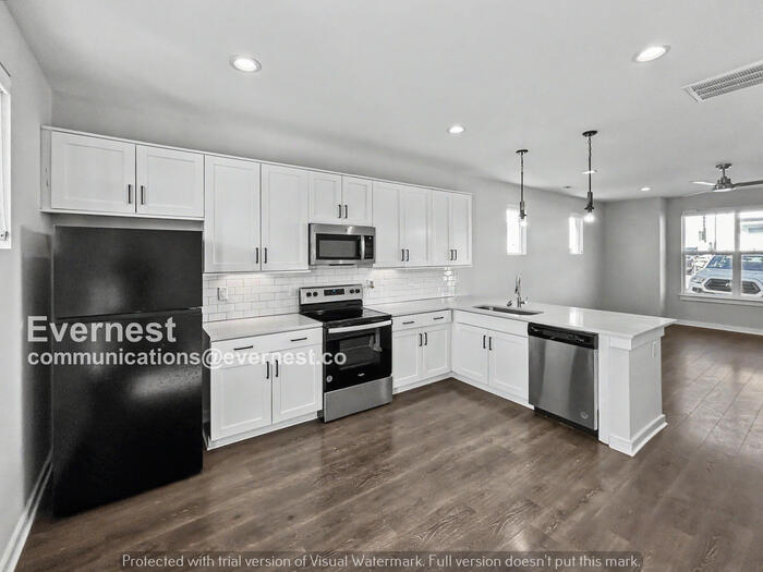 Building Photo - 205 Jeffries Wy