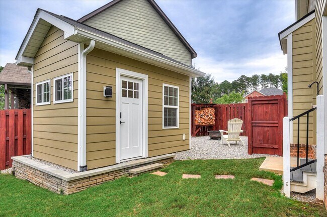 Building Photo - Home For Rent: 765 Mural Lake Ct Grovetown...