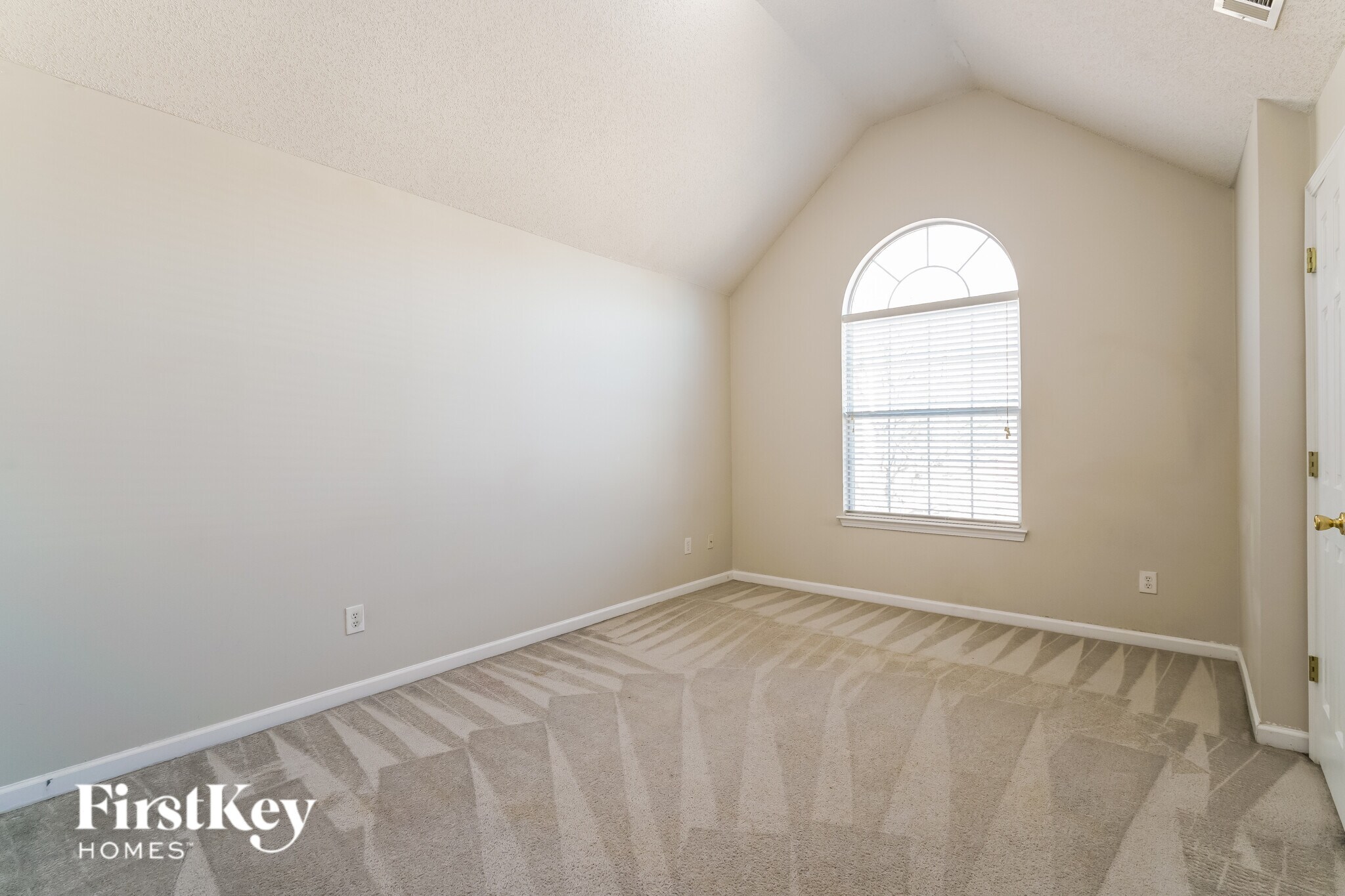 Building Photo - 2102 Boulder Gate Dr