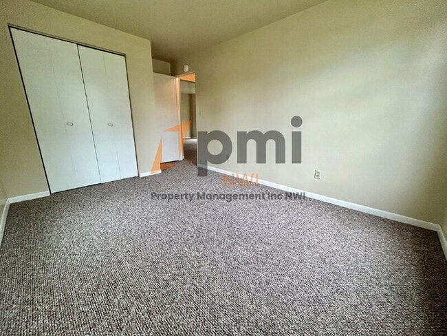 Building Photo - 1302 2nd St