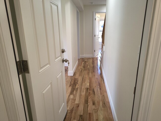 Building Photo - 386 Union Ave