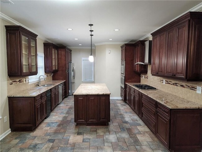 Building Photo - 12990 Meridian Ct