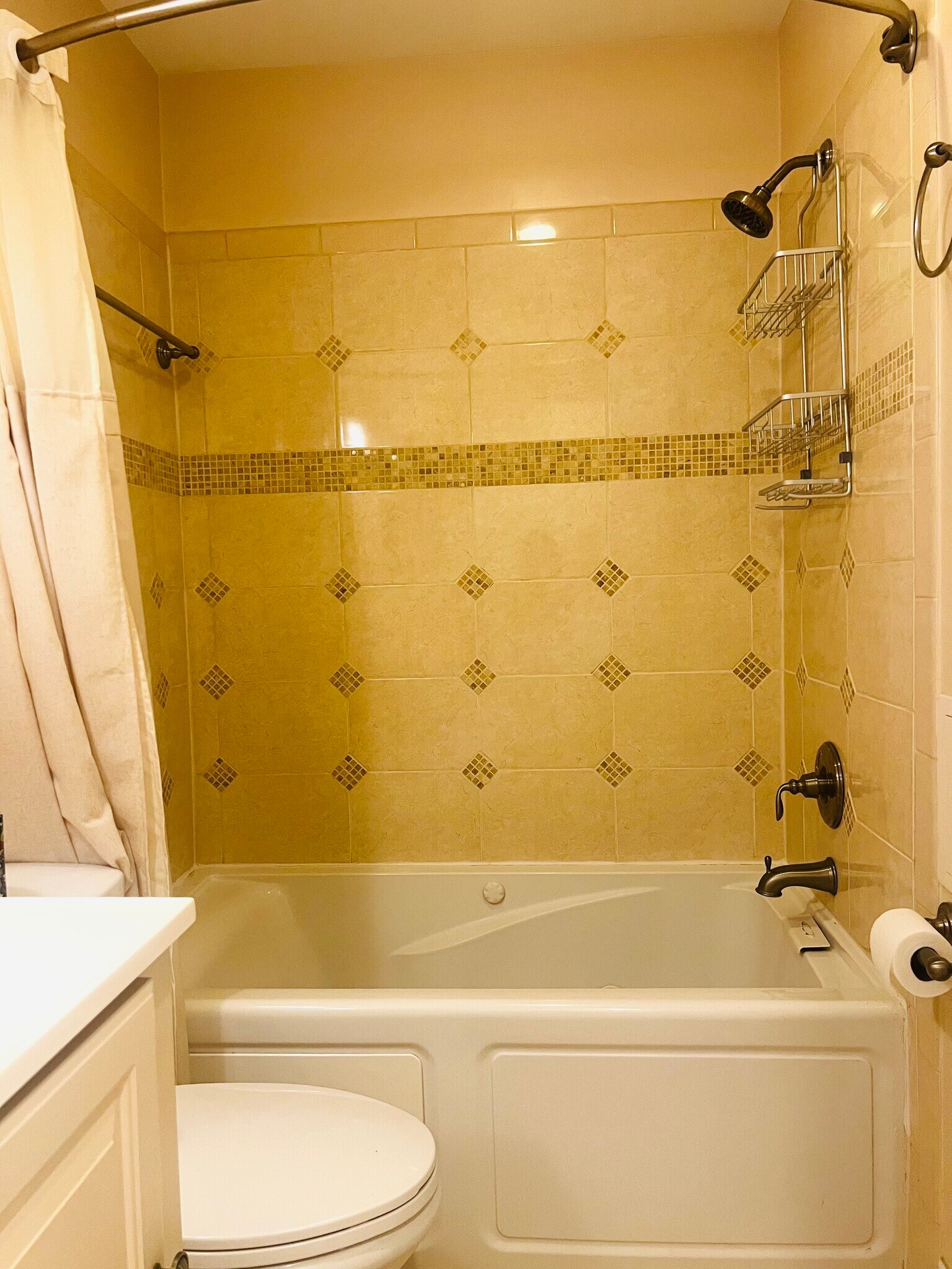 Building Photo - 1663 Newton St NW