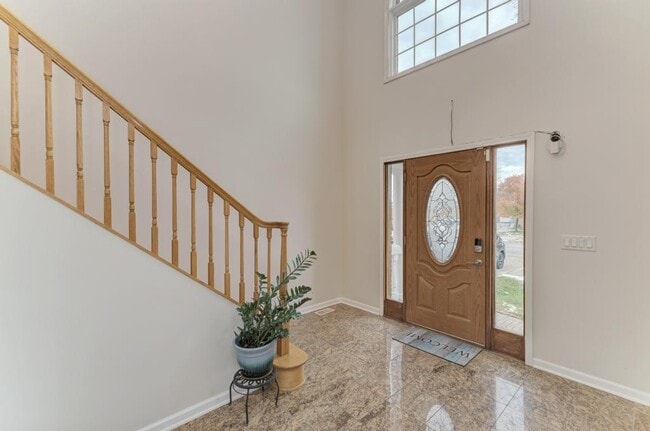 Building Photo - 4544 N Oriole Ave