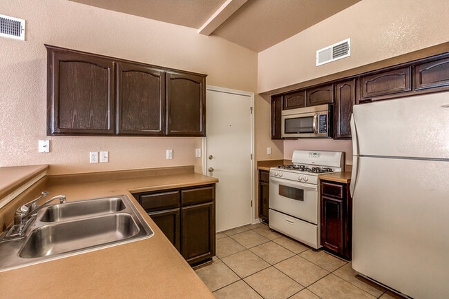 Building Photo - Home for Rent!