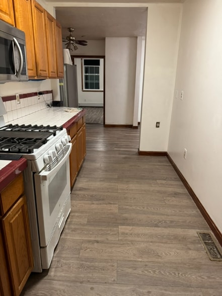 Primary Photo - 154 N Franklin St