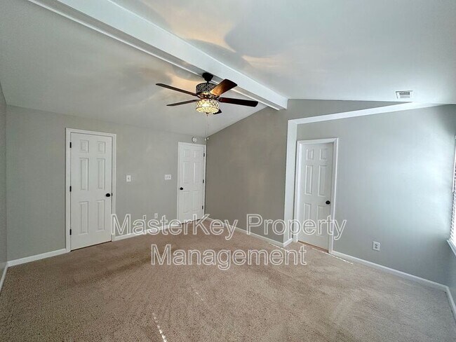 Building Photo - 103 James River Rd