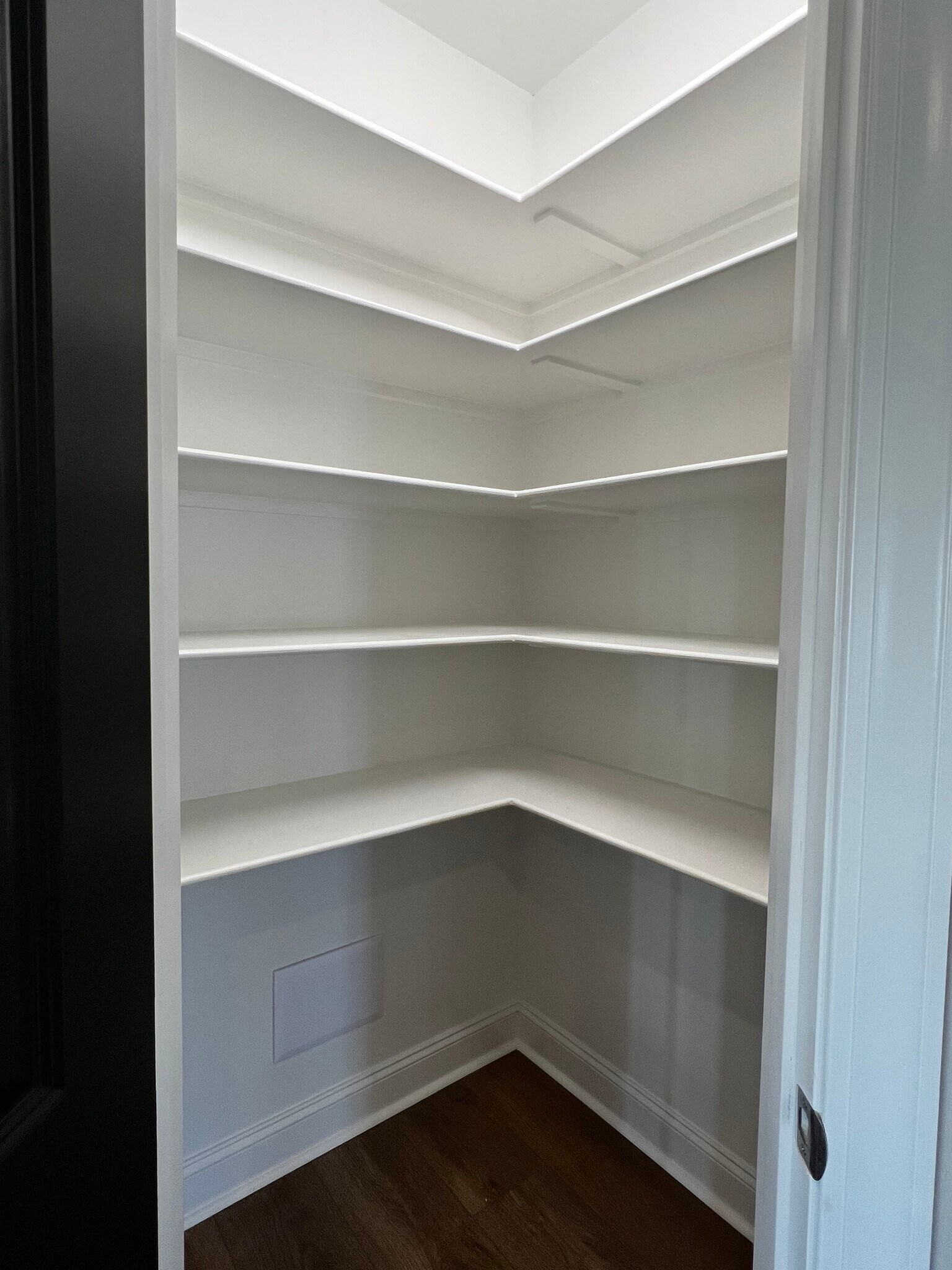 Building Photo - 809A Sarah Rebecca Dr