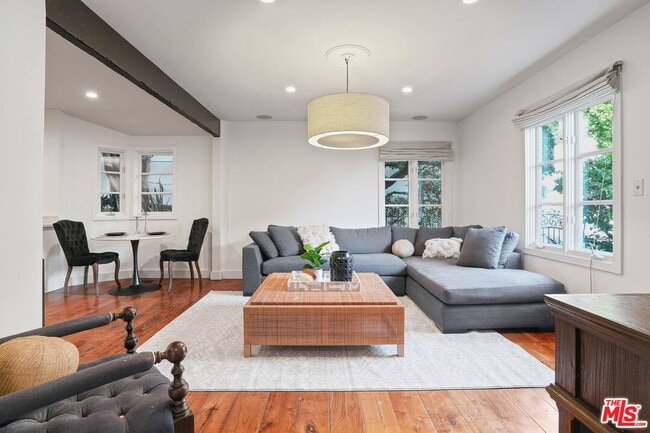 Building Photo - 1531 Marmont Ave