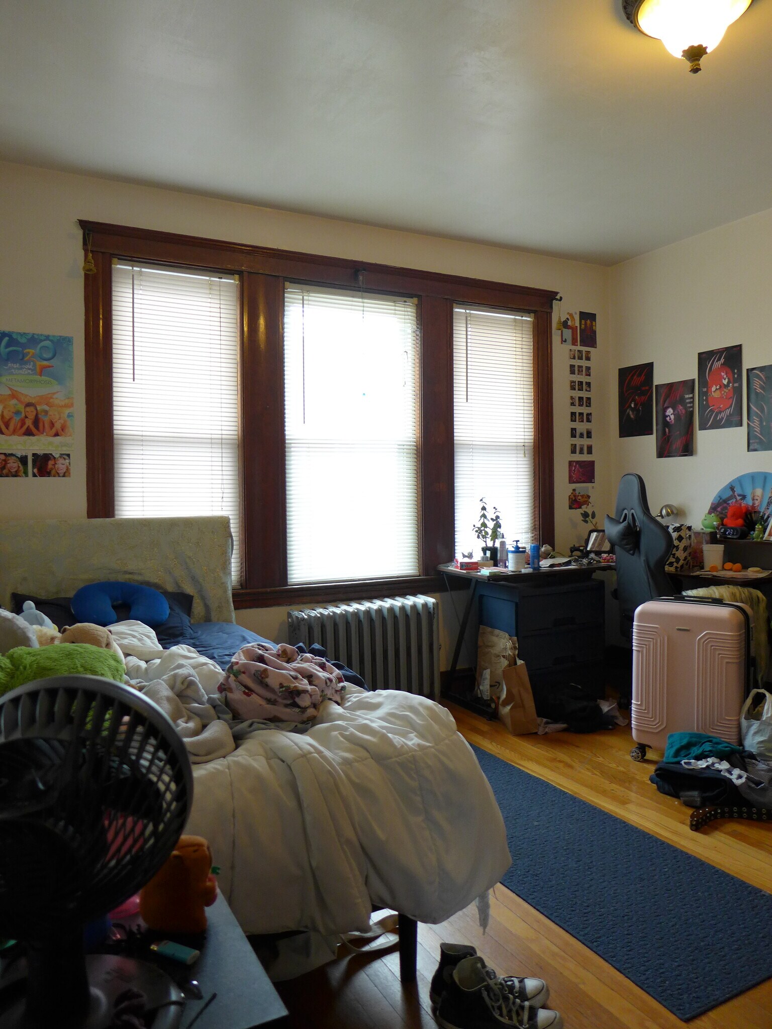 Building Photo - 821 Parker St