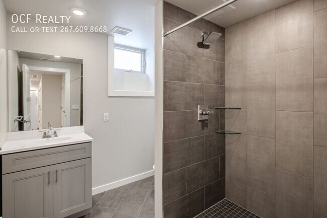 Building Photo - 1712 S 19th St