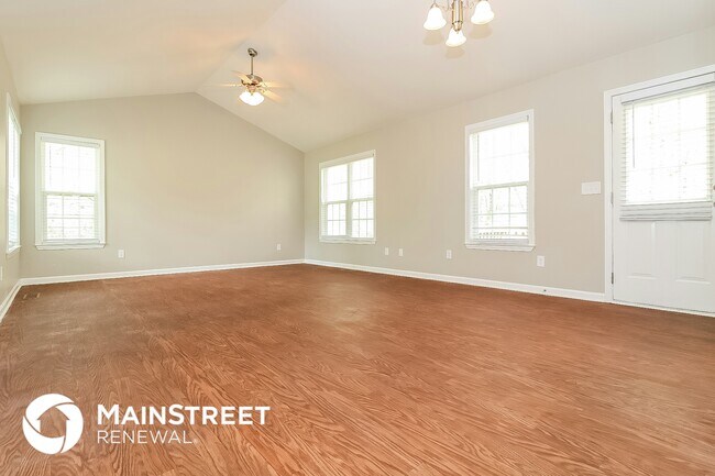 Building Photo - 1112 Delham Rd
