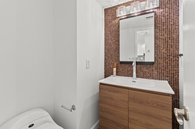 Building Photo - 2801 NE 183rd St