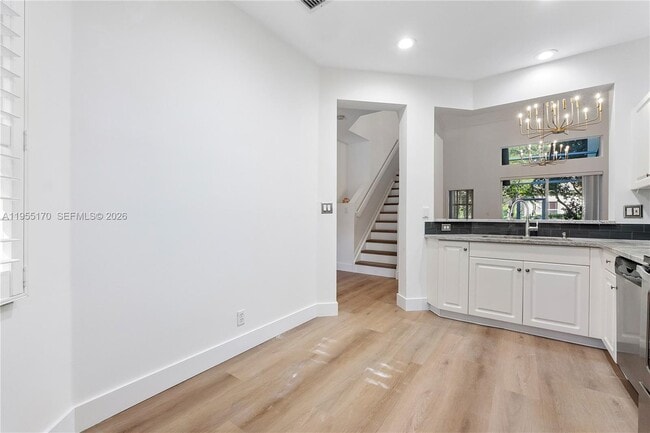 Building Photo - 5661 NW 125th Ave