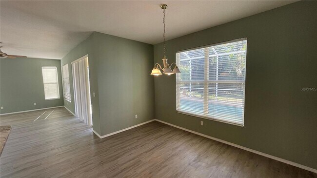 Building Photo - 210 41st St NE