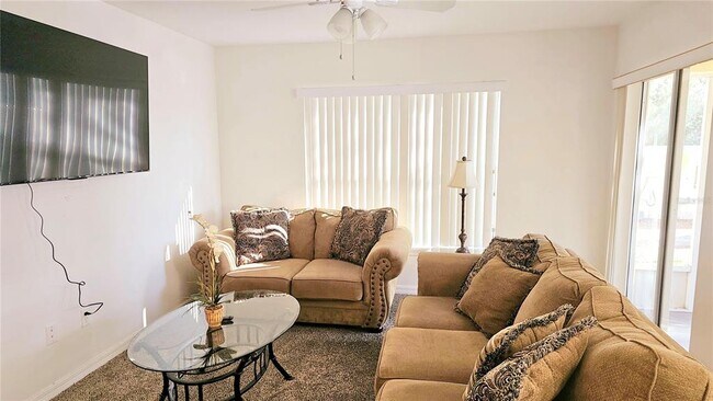 Building Photo - 2714 Club Cortile Cir