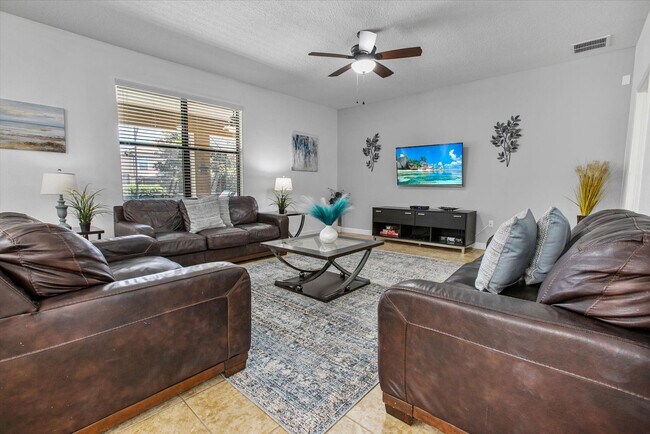 Building Photo - 1436 Moon Valley Dr