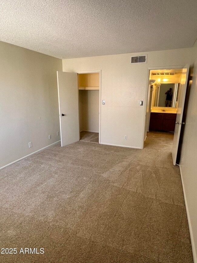 Building Photo - 1111 E University Dr