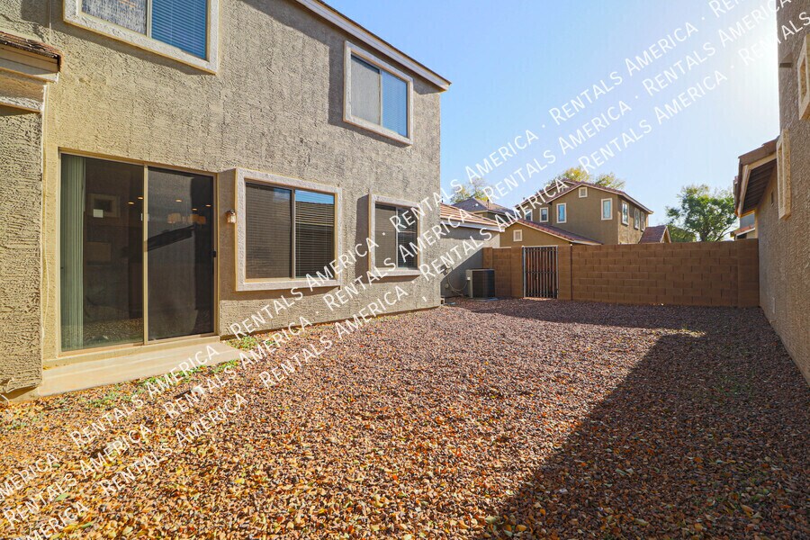 Building Photo - 2715 S Cupertino Dr
