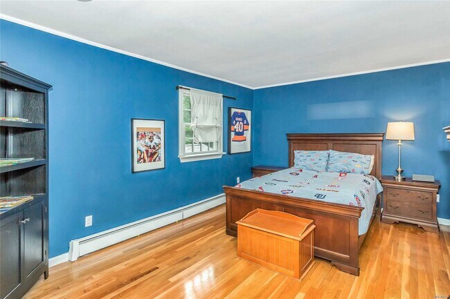 Building Photo - 343 Oyster Bay Road