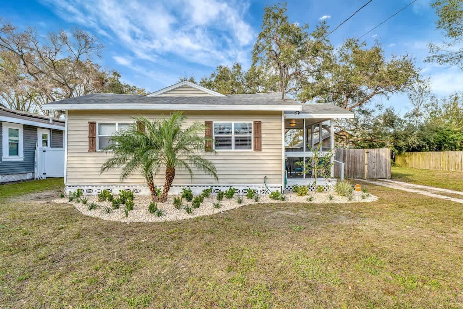 Building Photo - 1905 W St Louis St