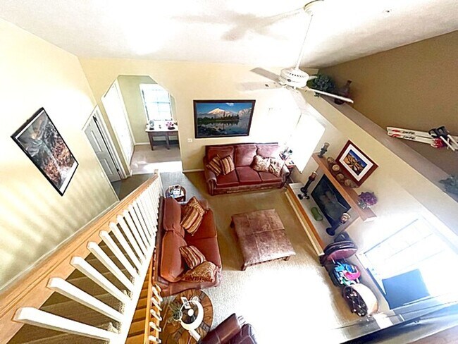 Building Photo - Serenity in lower Pinebrook