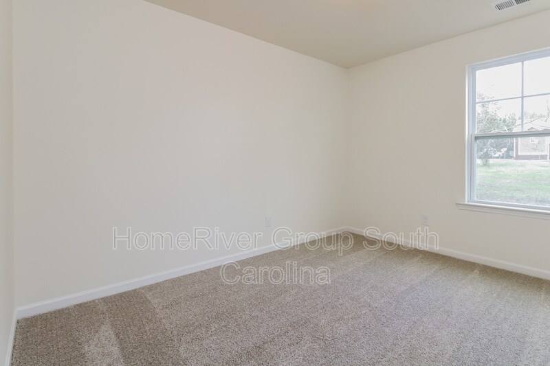 Building Photo - 240 Wahoo Cir
