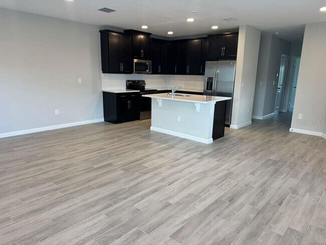 Building Photo - 5053 Prairie Preserve Run