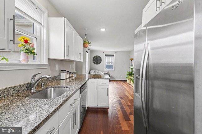 Building Photo - 2507 Glencoe Rd