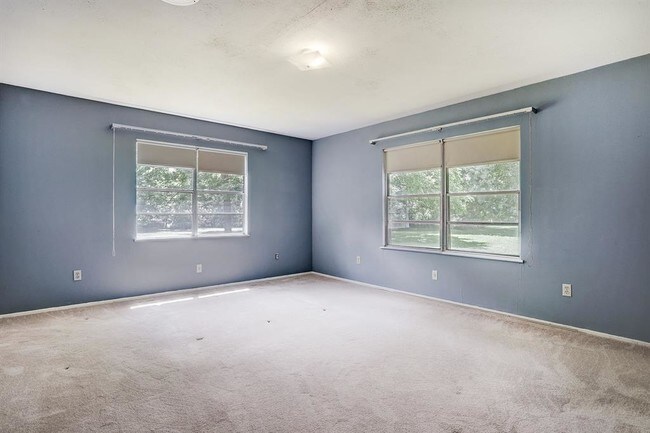 Building Photo - 4020 Clarblak Ln