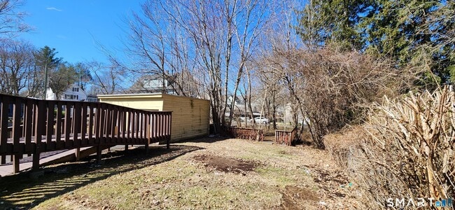 Building Photo - 52 Davis St