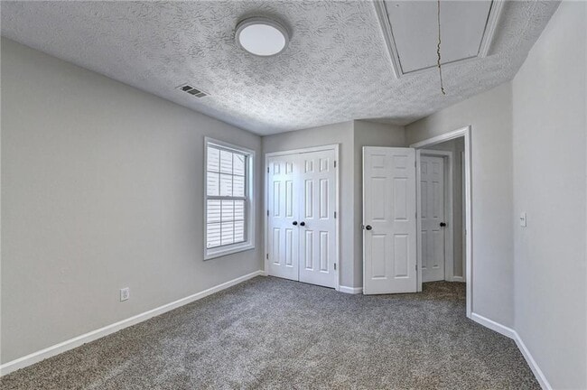 Building Photo - 3290 Serenade Ct