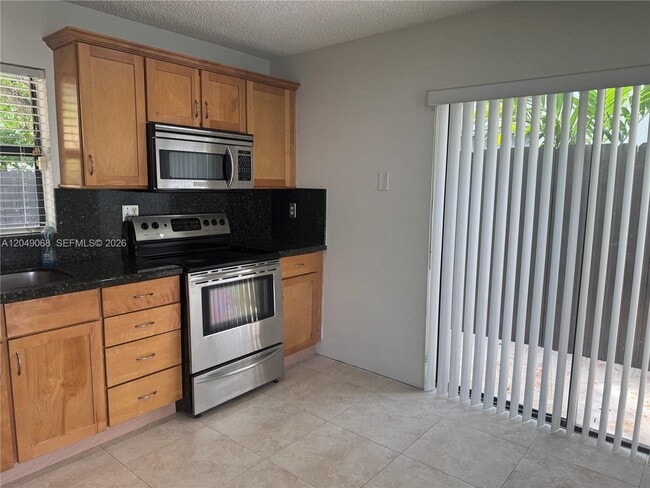 Building Photo - 15054 SW 127th Pl