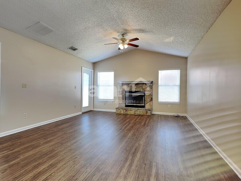 Building Photo - 96033 Sunfish Ln