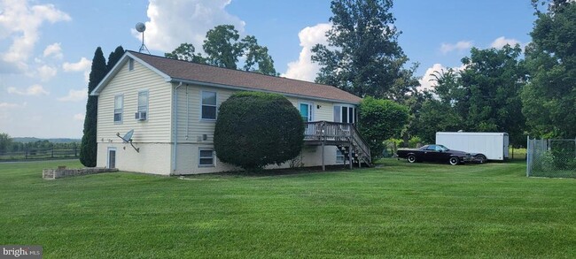 Primary Photo - 477 Fishpaw Rd