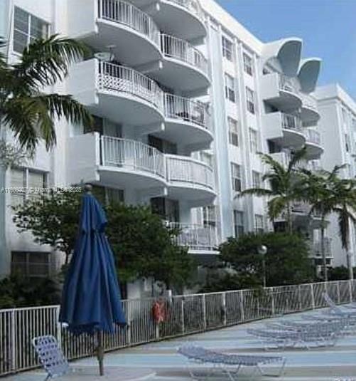 Building Photo - 488 NW 165th St