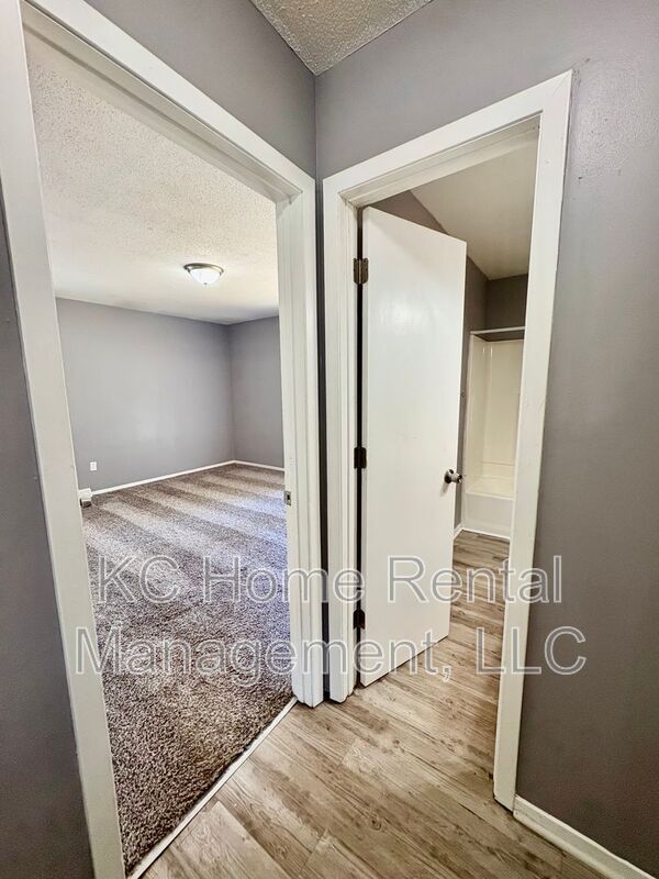Building Photo - 3904 Springfield St